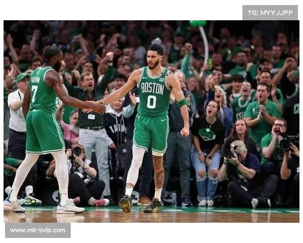 凯尔特人压倒性胜利，突破对手防线