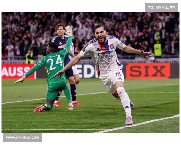 里昂主场再度失利,球队危机重重 里昂主场再度失利,球队危机重重